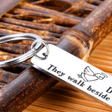 Load image into Gallery viewer, Sympathy Memorial Gifts for Loss of Loved One Keychain Remembrance Gifts for Father Mother Grandfather Grandmother Angel Gift in Memory of Grandpa Grandma Mom Dad Son Daughter Keyring Jewelry