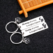 Load image into Gallery viewer, New Mom Dad Keychain Mommy/Daddy of A Tiny Mighty Fighter Keychain New Born Baby Gift Keychain for New Parents First Time Mom Dad Baby Pregnancy Announcement Gift Idea Mothers Day Fathers Day Gift from Baby Baptism