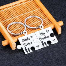 Load image into Gallery viewer, Brother Gifts from Sister Big Brother Gifts Funny Gifts for Brother Sister Cute Keychain Unique Birthday Valentines Day Gift for Sister from Brother Big Brother Little Sister Keychain Set