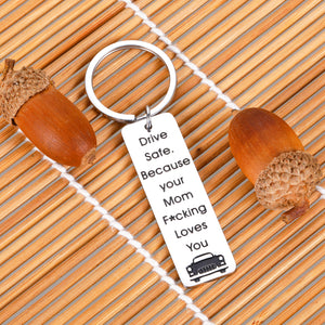Drive Safe Keychain Funny Birthday Graduation New Driver Gifts for Son Daughter Teens from Mom Christmas Sweet 16 18 Anniversary Boys Girls Gift Mother to Stepson Stepdaughter Valentine keyring