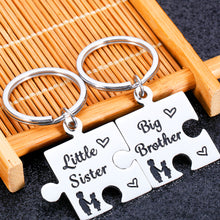 Load image into Gallery viewer, Brother Gifts from Sister Big Brother Gifts Funny Gifts for Brother Sister Cute Keychain Unique Birthday Valentines Day Gift for Sister from Brother Big Brother Little Sister Keychain Set